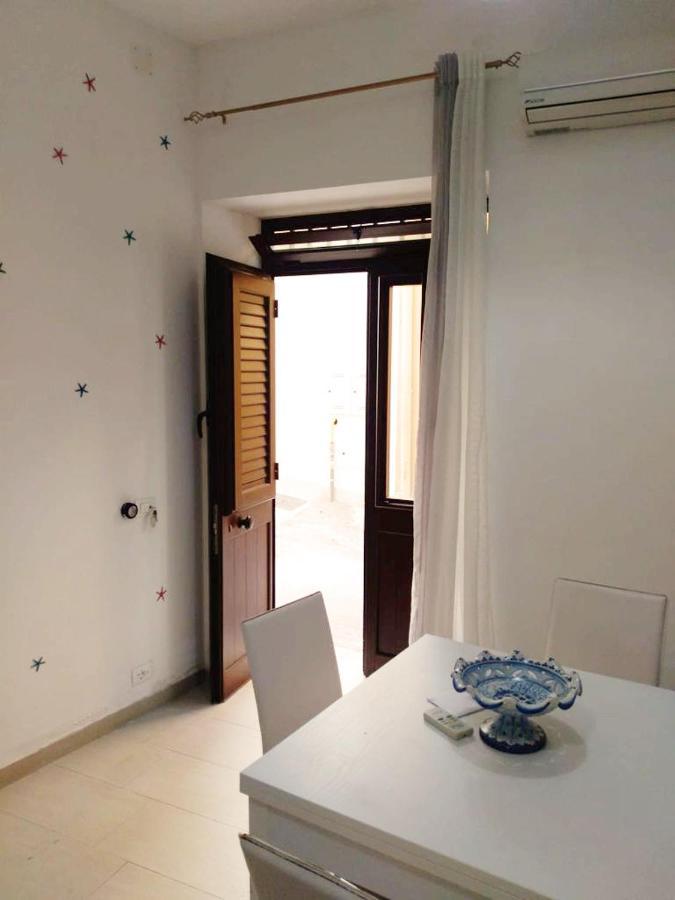 Casa Le Nereidi Lägenhet Castellammare del Golfo Exteriör bild